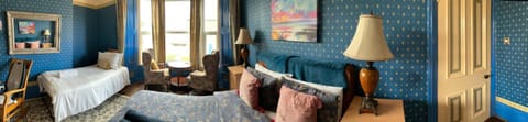 Bed, Photo of the whole room, Seating area, Bedroom
