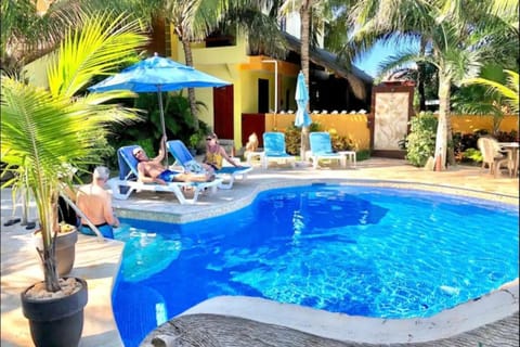 Swimming pool, Swimming pool