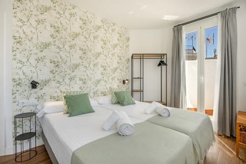 Living room, Bedroom