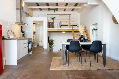 Living room, Dining area