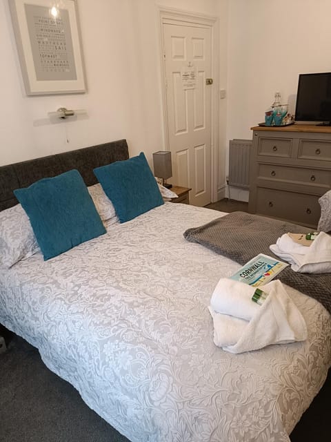 Tregella Guest House Bed and Breakfast in Newquay