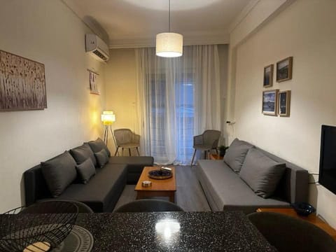 Rola's Home Apartment in Kavala