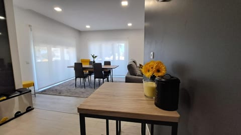 Balcony/Terrace, Dining area, washing machine
