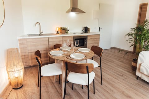 Kitchen or kitchenette, Living room, Dining area