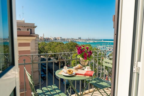 Property building, Day, Natural landscape, View (from property/room), Balcony/Terrace, Beach, Sea view