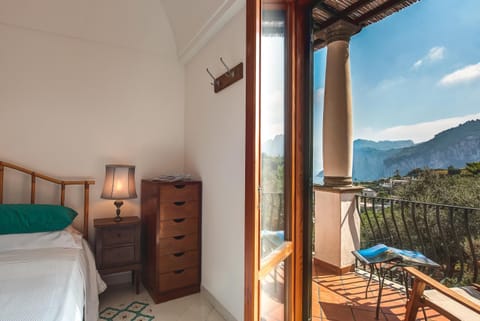 Spring, Bed, Natural landscape, Balcony/Terrace, Mountain view