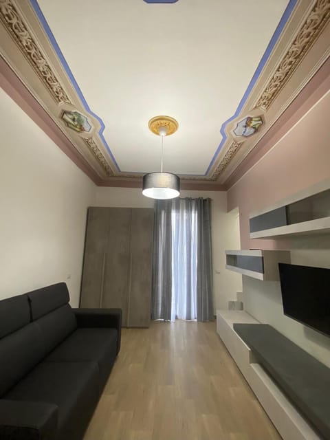 TV and multimedia, Seating area