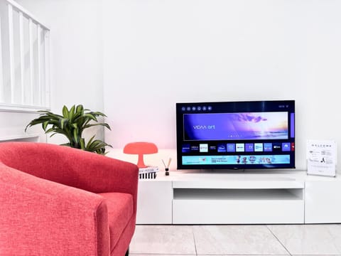 Modern Retreat in the heart of St Julians Apartment in Saint Julians