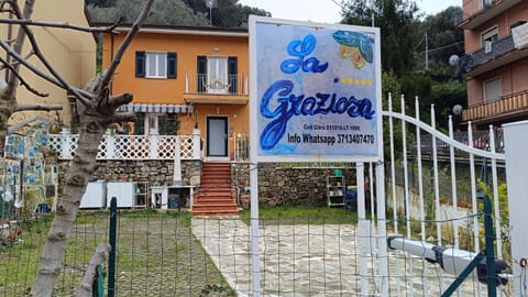 Property building, View (from property/room)