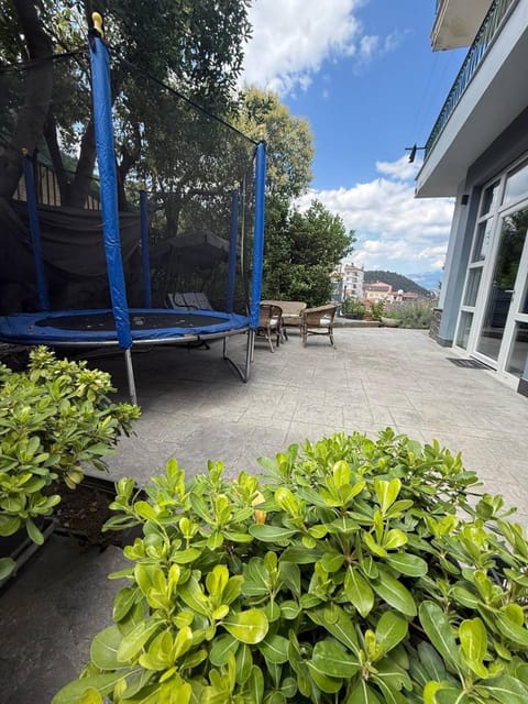 Children play ground, Seating area, On site, Area and facilities, Area and facilities, children, young children, Inner courtyard view