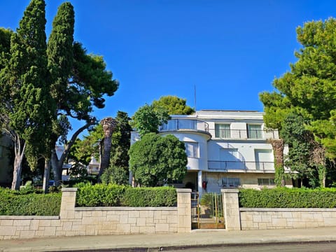 Luxury Seaside House Noble- 5 star apartmant and rooms Bed and Breakfast in Split