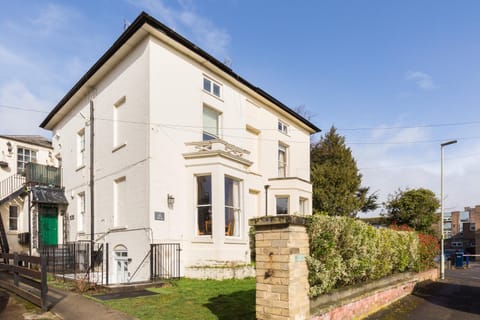 Property building, Street view, Location