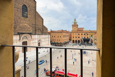 Nearby landmark, City view, Landmark view