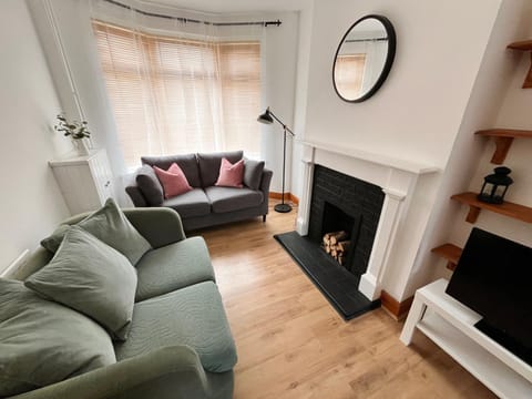 Edinburgh Street Townhouse House in Belfast