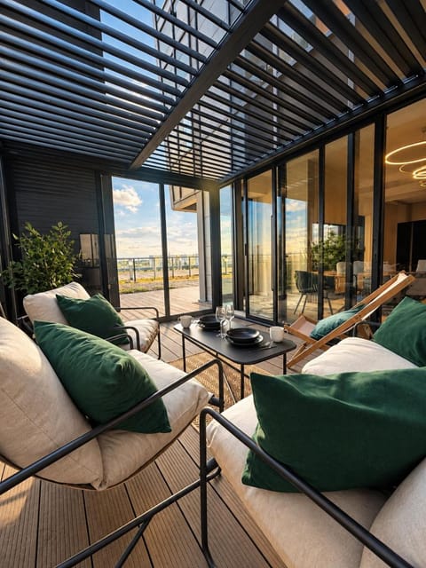 Patio, Day, View (from property/room), Balcony/Terrace, Living room, Seating area, sunbed