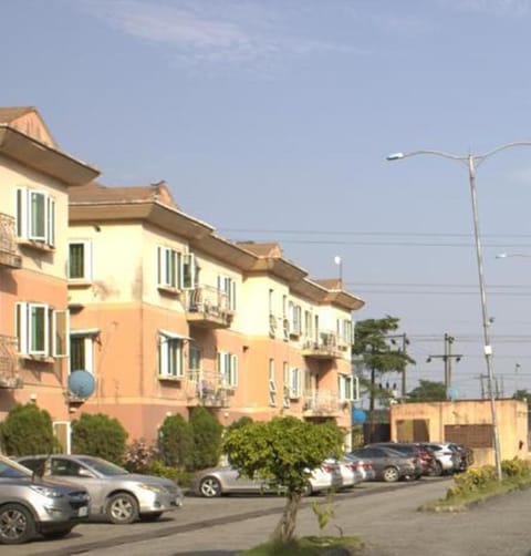 Property building, Neighbourhood, Parking
