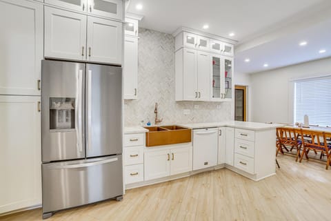 Charming Champaign Victorian with Deck! House in Champaign