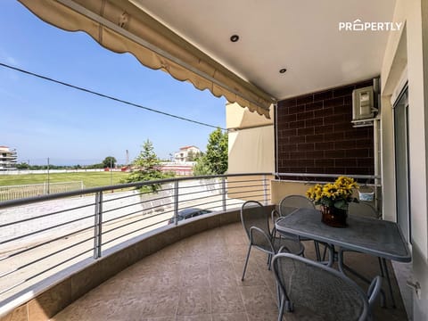Patio, Day, View (from property/room), Balcony/Terrace, Dining area