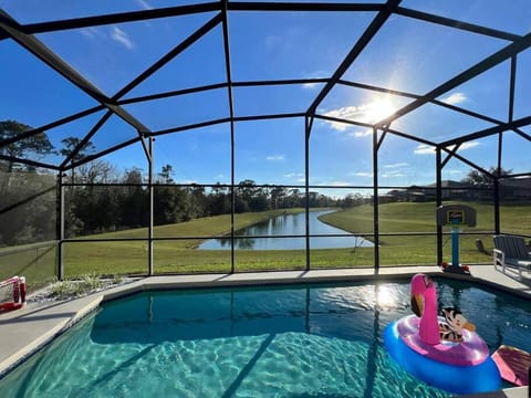 Patio, Day, Natural landscape, View (from property/room), Balcony/Terrace, Pool view, Swimming pool, sunbed