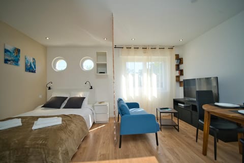 Living room, Photo of the whole room