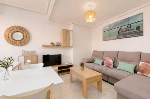 Communal lounge/ TV room, Living room