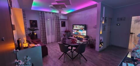 Communal lounge/ TV room, TV and multimedia, Evening entertainment