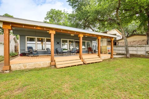 Private Dock and Deck Eagle Mountain Lake Retreat! House in Eagle Mountain Lake