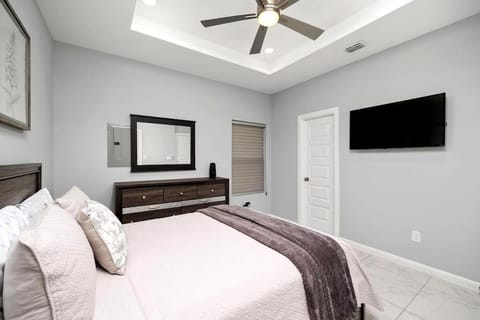 Bed, Bedroom