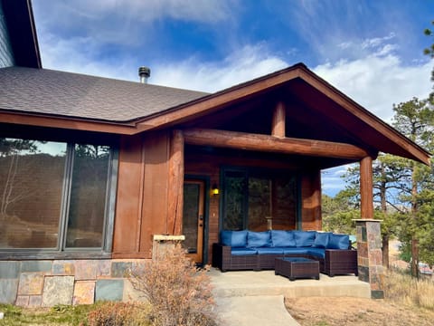 Property building, Patio, Day, Seating area