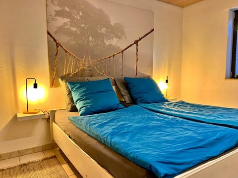 Bed, Bedroom, cot, Facility for disabled guests, acessibility