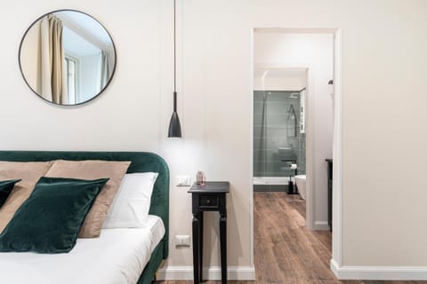 Bed, Bathroom, Photo of the whole room, Bedroom
