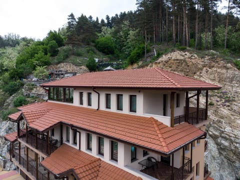 Property building, Day, Natural landscape, View (from property/room), Balcony/Terrace, City view, Garden view, Mountain view, Mountain view