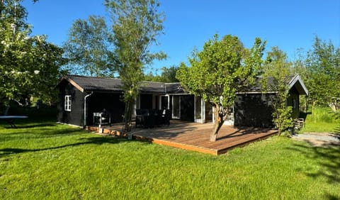 Big renovated cottage with soul and love House in Zealand