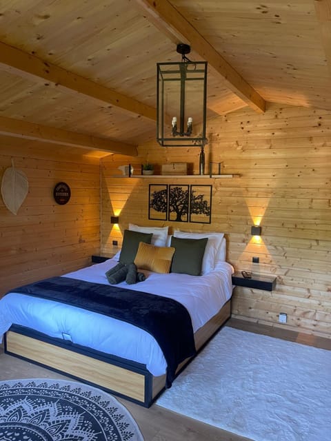 Magnifique Chalet 2P Mougins Nature lodge in Mouans-Sartoux