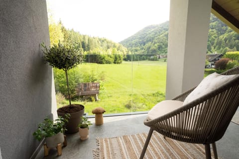 Patio, Day, Natural landscape, Garden, View (from property/room), Balcony/Terrace