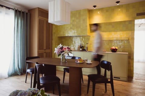 Living room, Dining area