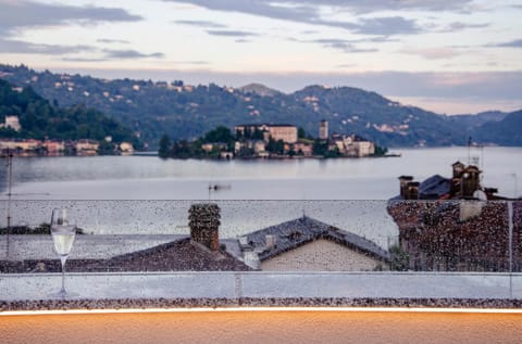 Property building, Lake view