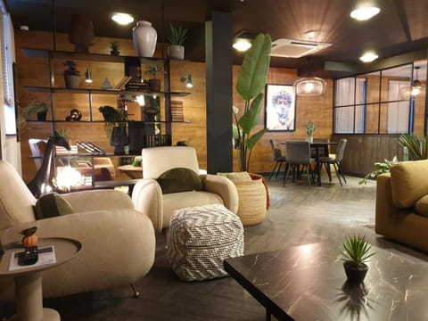 Living room, Seating area