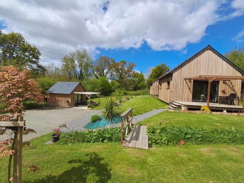 Property building, Natural landscape, Garden, Garden, Garden view