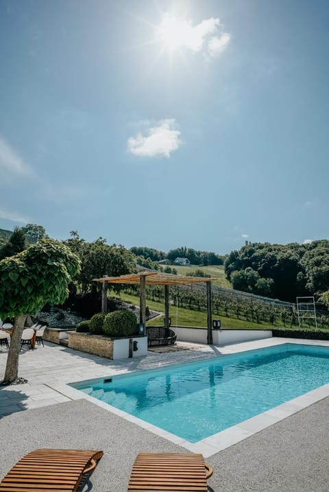 Day, Natural landscape, Pool view, Swimming pool, sunbed