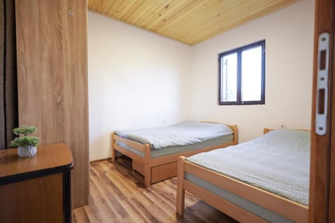 Vikendica Cemerno House in Montenegro