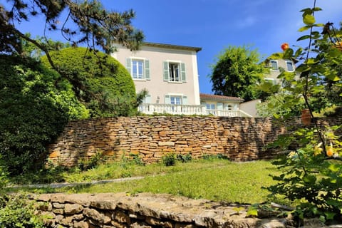Villa les Roses - House with swimming pool and garden Villa in Lyon