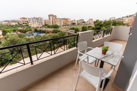 View (from property/room), Balcony/Terrace