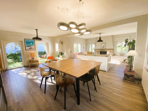 Living room, Family