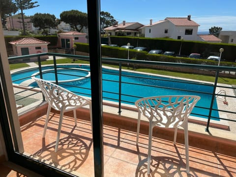 Balcony/Terrace, Pool view, Swimming pool