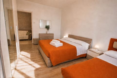Bed, Photo of the whole room, Bedroom, towels, wardrobe