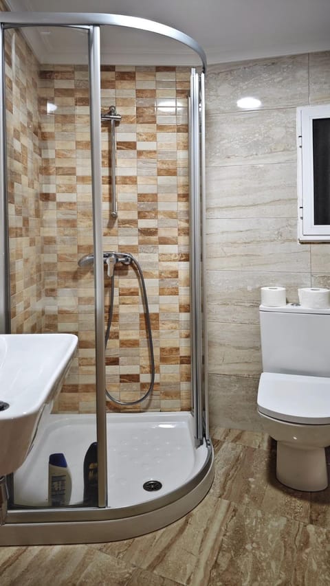 Shower, Bathroom