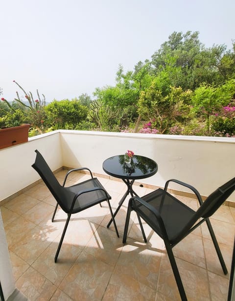 Garden, View (from property/room), Balcony/Terrace, Garden view