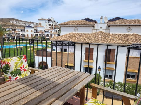 View (from property/room), Balcony/Terrace