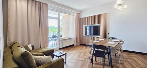 HolidayHomePL Bel Mare 521F z 2 sypialniami i balkonem Apartment in Miedzyzdroje